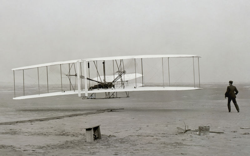 Illustration for article titled This Date in Aviation History: December 16 - December 19